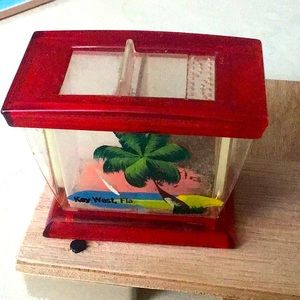 #Vintage lucite slide top shakers